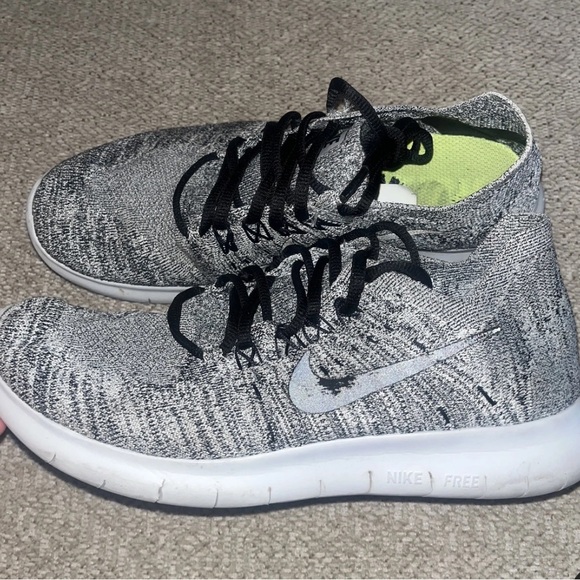Nike Free Run Flyknit Sneakers - Picture 1 of 2